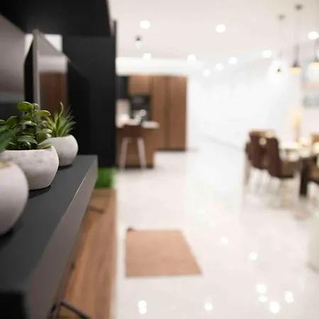 아파트 Flat 2, Close To Countryside & Beaches, Sleeps 11!