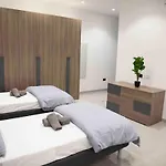 Flat 2, Close To Countryside & Beaches * L-Imgarr