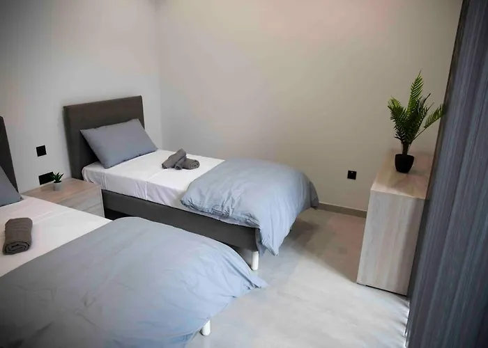 Flat 2, Close To Countryside & Beaches Appartement *