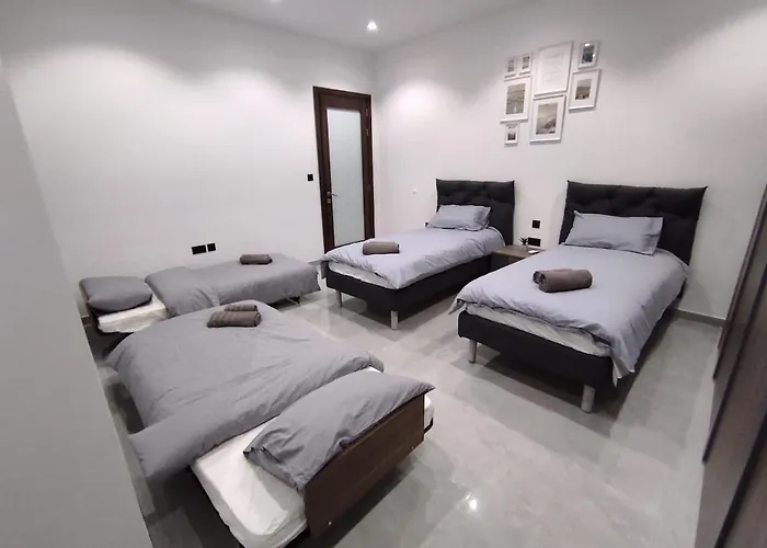 Flat 2, Close To Countryside & Beaches L-Imgarr