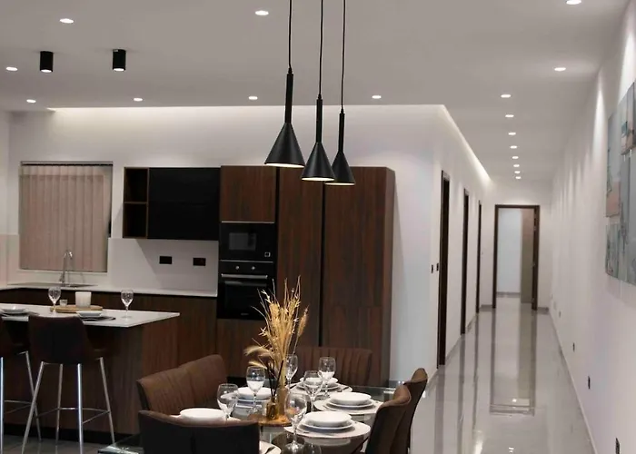 Flat 2, Close To Countryside & Beaches